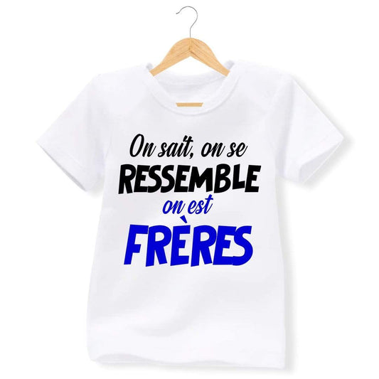 "RESSEMBLE FRÈRES"